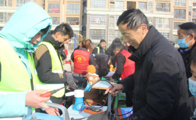 圖片中的居民日常生活服務